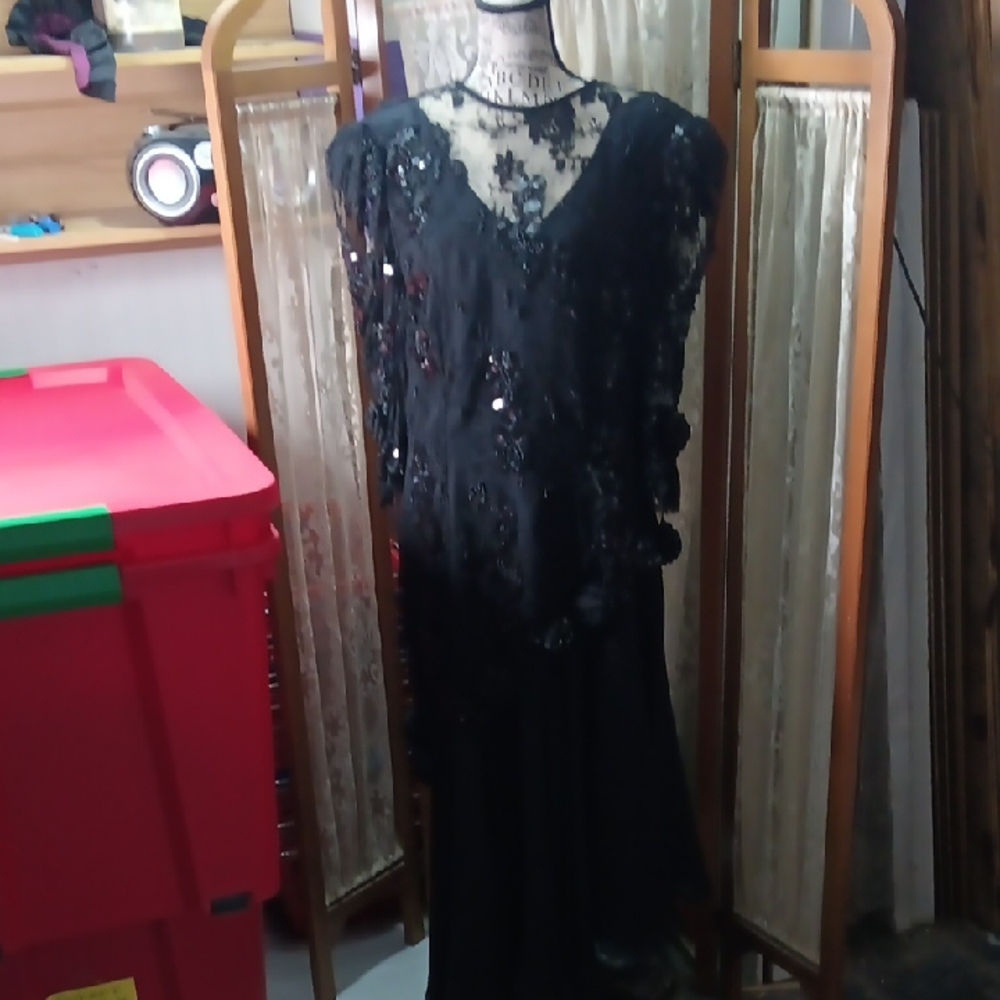 50% Rina diMontella Black Cocktail Dress Size 12
